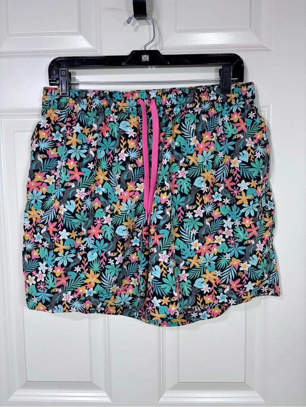 Chubbies The Bloomerangs Stretch Swim Trunks Men’s XL Black Floral